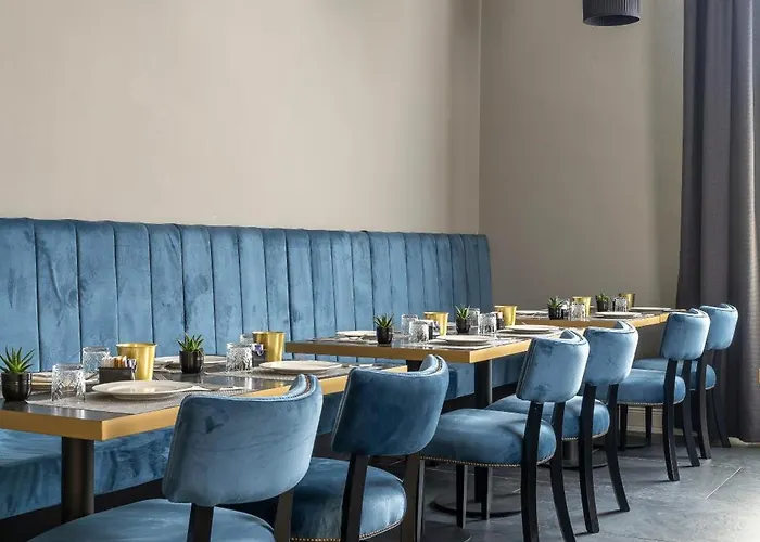 Flom Boutique Hotel
