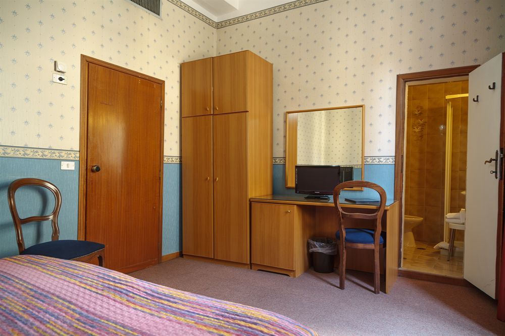 Hotel Basilea 4*